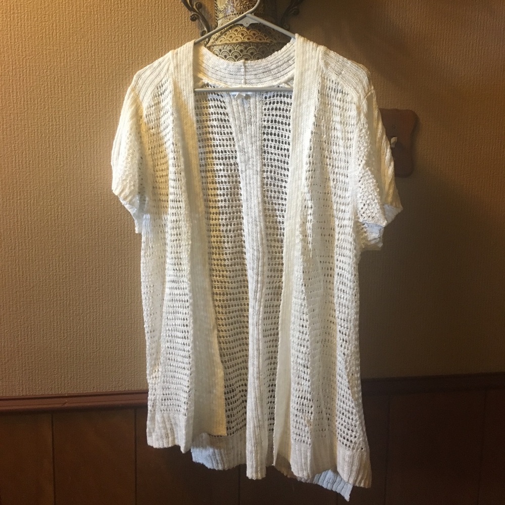 Beautiful Maurice’s summer white cardigan
